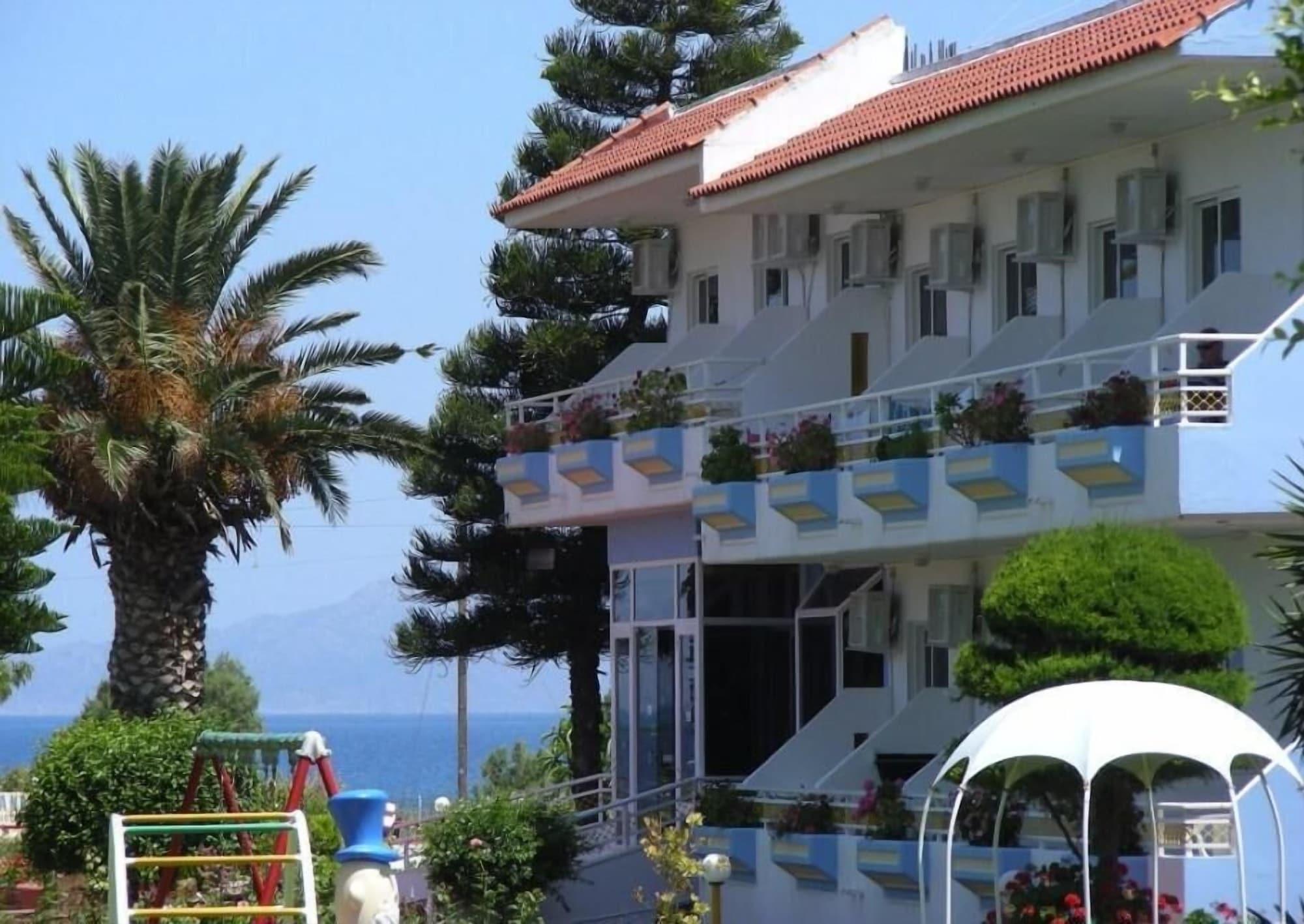 Hotel Asteria Agios Kirykos  Exterior photo